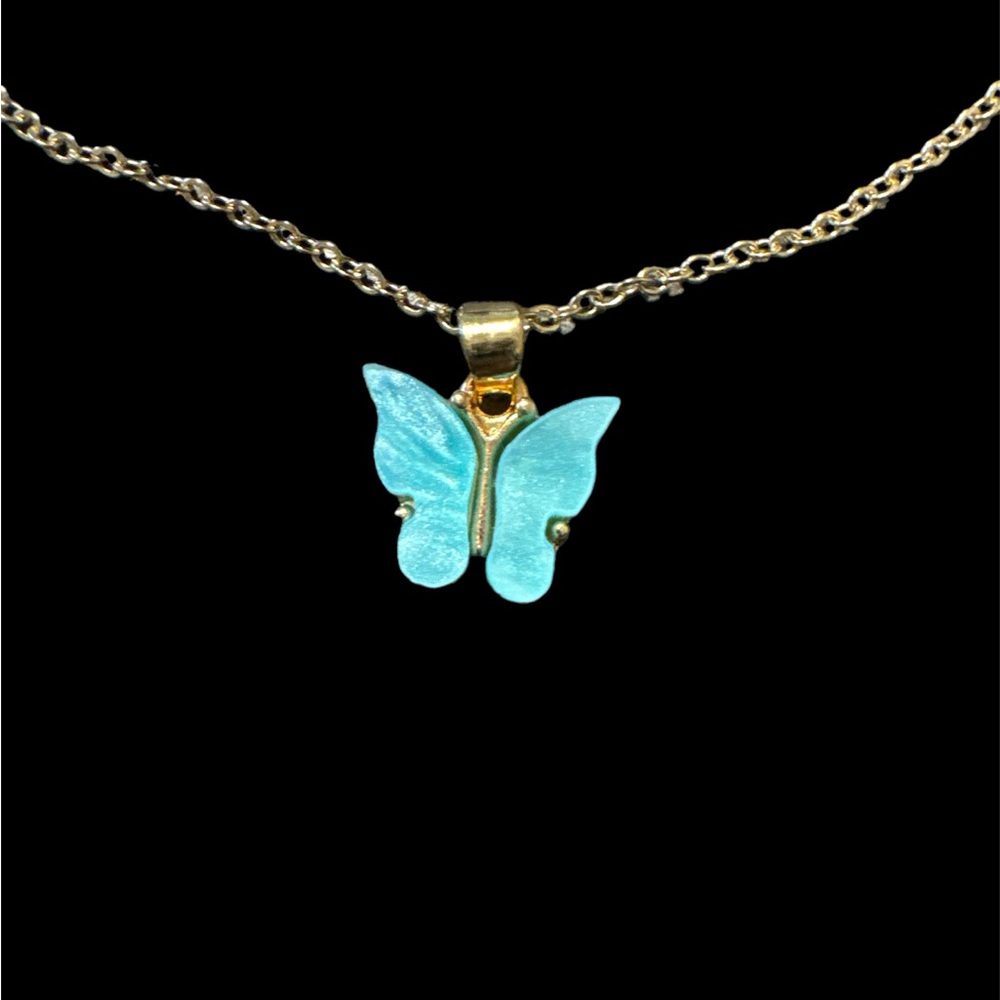 Butterfly Necklace - Picture 3 of 4